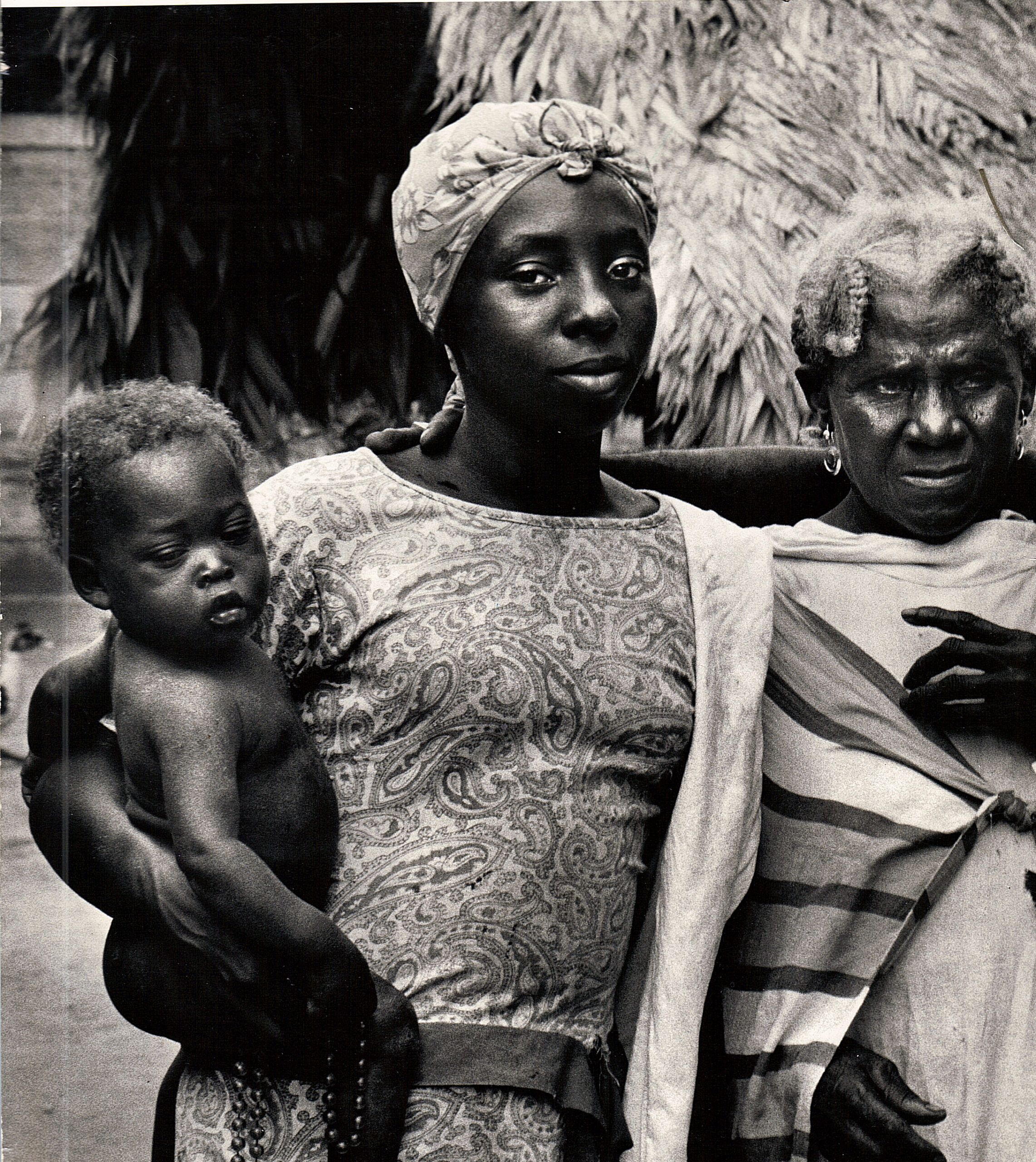 woman -baby _Matawai 1972